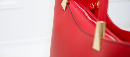 Kožená elegantní kabelka malá - červená -