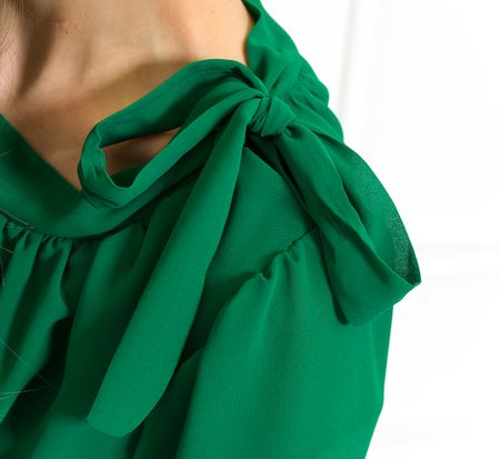 Šifonové letní šaty s rukávem a páskem zelené -