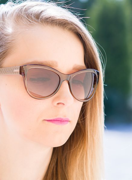 Guess sluneční brýle hnědé -