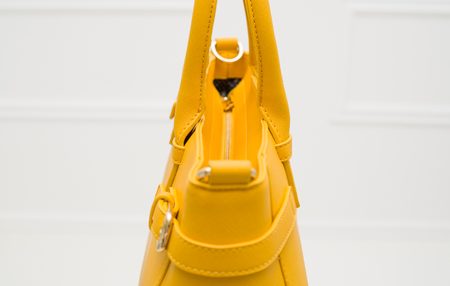TRU TRUSSARDI Kožená kabelka žlutá s přezkami -