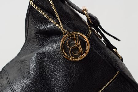 Čierna kožená kabelky so zipsom -