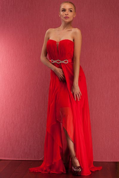 Spoločenské dlhé i krátke šaty bez ramienok s čipkou - červená -