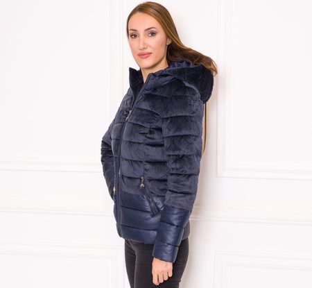 Dámska krátka zimná bunda kombinácia velúr - tmavo modrá -