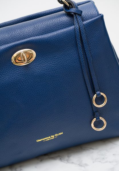 Dámska kožená kabelka s otočným zapínaním do ruky - modrá -