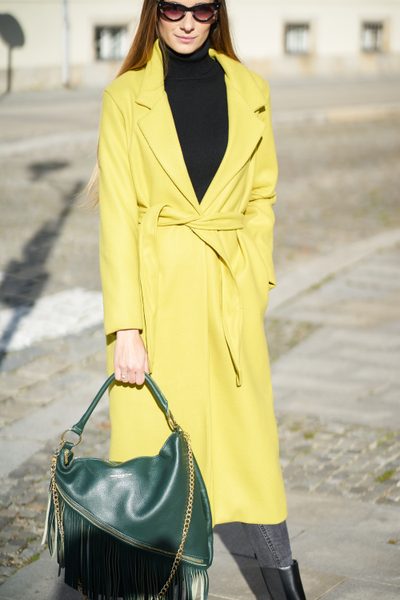 Dámský oversize flaušový kabát s vázáním světle zelený -