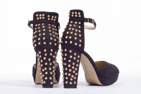 Semišové černé páskové lodičky s ostny