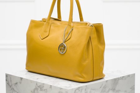 Dámská velká kabelka do ruky se stříbrným kováním - žlutá -