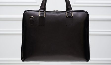 Elegantní kožená unisex kabelka černá -