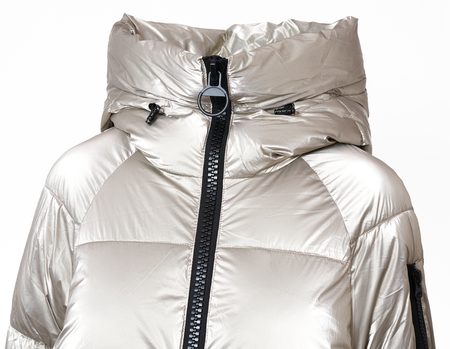 Dámská metalická zimní bunda s přeskami -