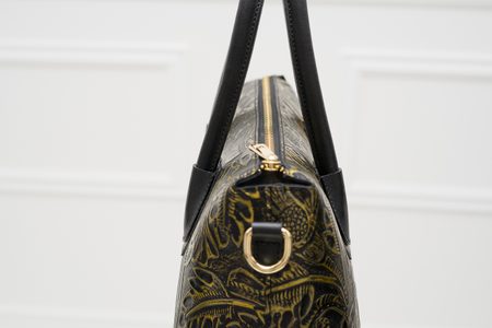 Dámská kožená kabelka s květy do ruky černo - zlatá -