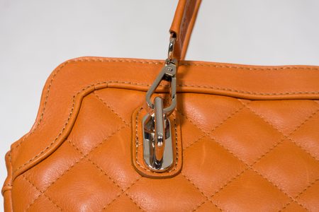 GbyG kabelka z prešívanej kože oranžová -