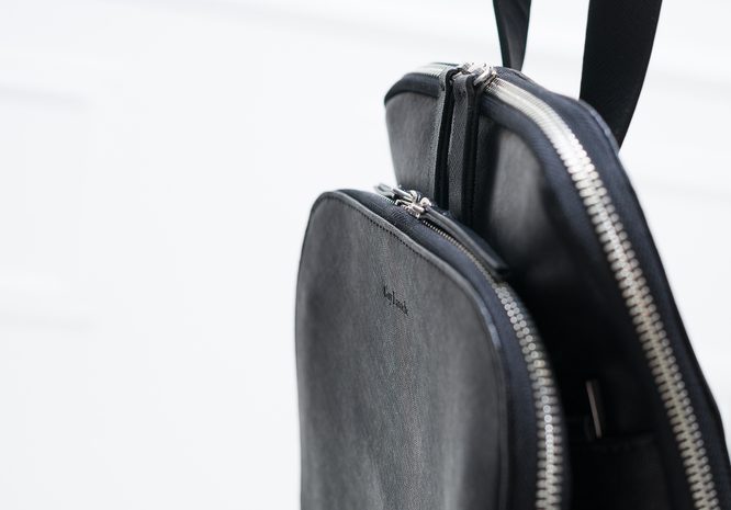 Kožená kabelka Guy Laroche malá s příhrádkami - černá