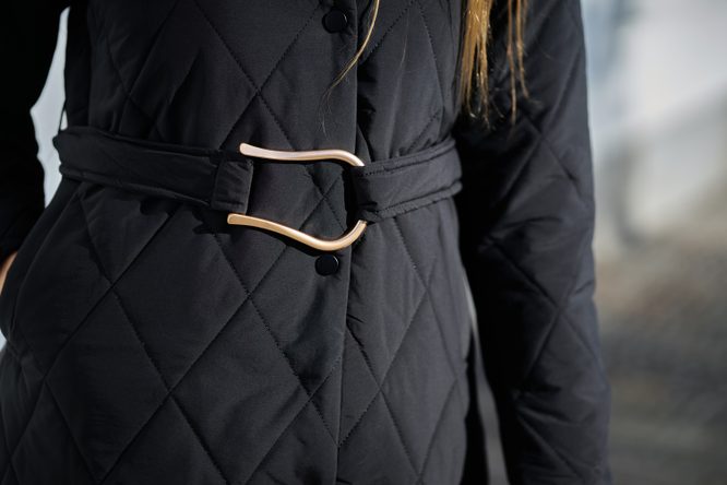 Dámská béžová exkluzivní prošívaná zimní bunda