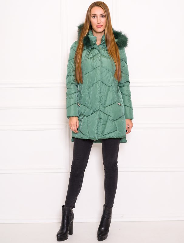 Dámska dlhšia zimná bunda so strieborným kovaním - zelená