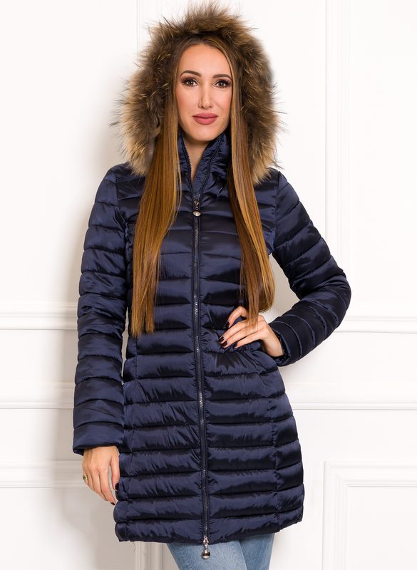 Glamadise.sk - Jednoduchá dámska zimná bunda s pravou kožušinou tmavo modrá  - Due Linee - Poslední kusy - Zimné bundy, Dámske oblečenie - GLAM, protože  chci být odlišná!