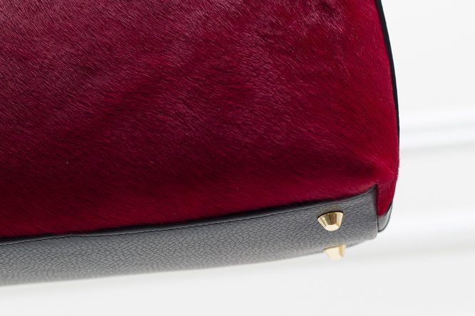 Dámska kožená kabelka So srsti 2 zipsy - červená