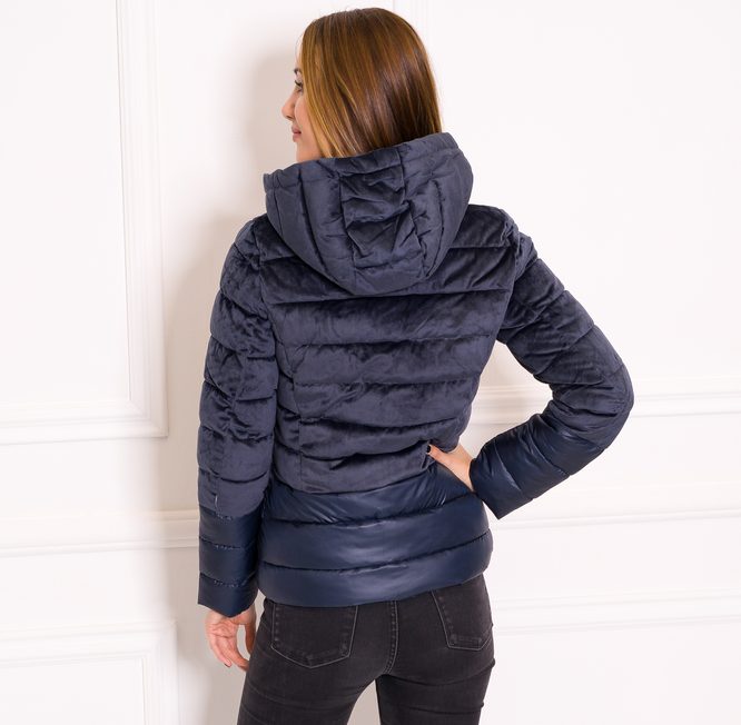 Dámska krátka zimná bunda kombinácia velúr - tmavo modrá