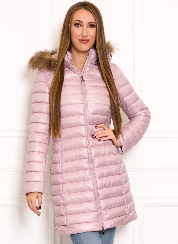 Jednoduchá dámská zimní bunda s pravou kožešinou světle růžová