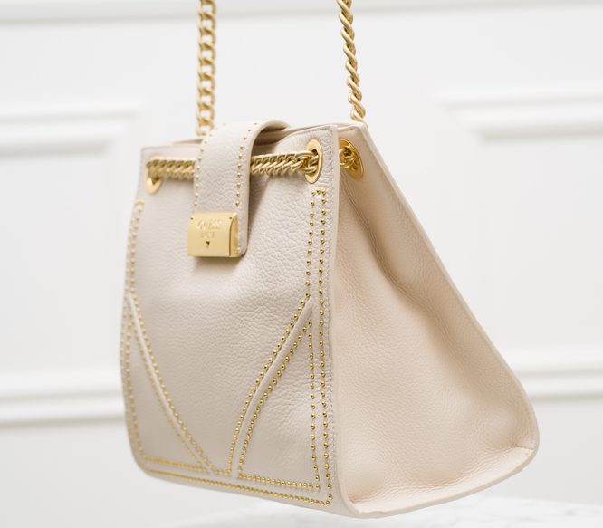 Guess Luxe kabelka přes rameno ivory bílá
