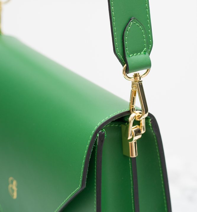 Kožená kabelka pevná přes rameno na patent - zelená