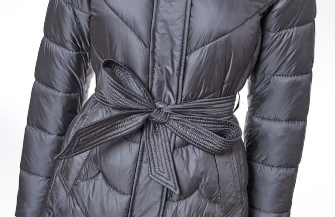 Női téli kabát
Női téli kabát eredeti rókaszőrrel Due Linee - Szürke