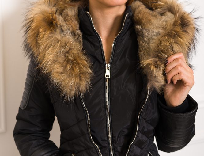 Damska kurtka zimowa z prawdziwym lisem Due Linee - czarny
