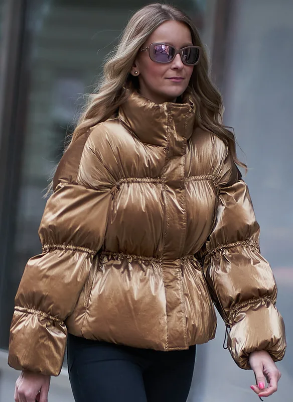 Dámská krátká oversize metalická bunda - zlatá