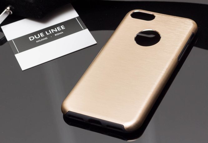 Védőtok iPhone 7/8 készülékekhez Due Linee - Arany
