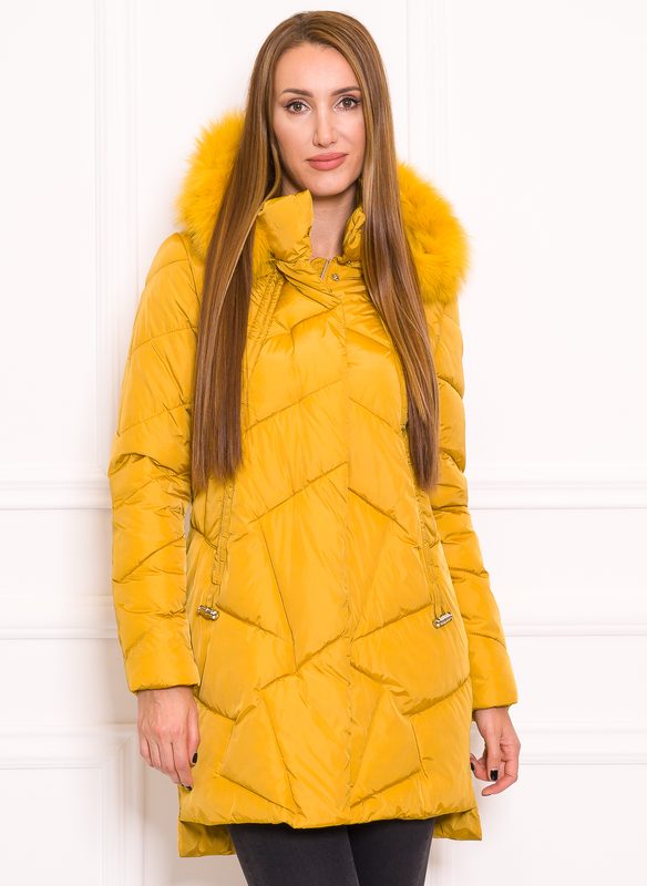 Dámska dlhšia zimná bunda so strieborným kovaním - žltá