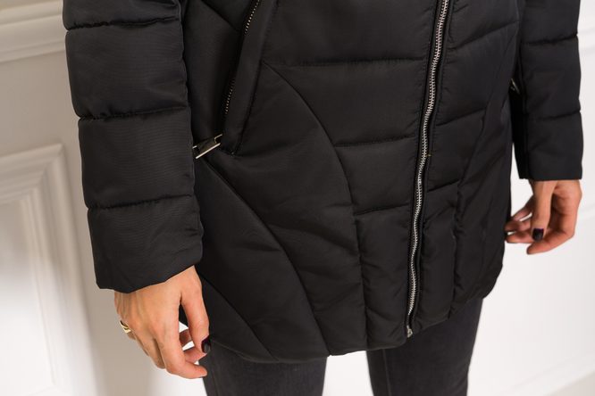 Dámská zimní bunda s pravým mývalovcem černá