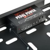Voodoolab Dingbat MEDIUM s napáječem Pedal Power 2 Plus Pedalboard 22"x13.5"(56x35 cm) + GigBag - 1ks