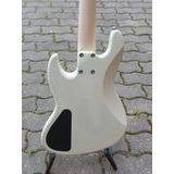 Xotic XJ-1T 5-String Bass - Vintage White - basová kytara - 1ks