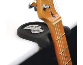 9619 Ernie Ball Guitar/Bass Wall Mount Hanger - černý - držák nástroje na zeď