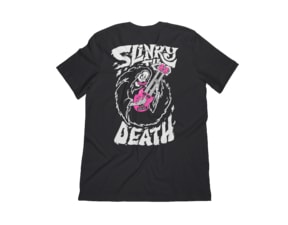 Lifestyle černé triko na zadní straně Slinky Till Death..