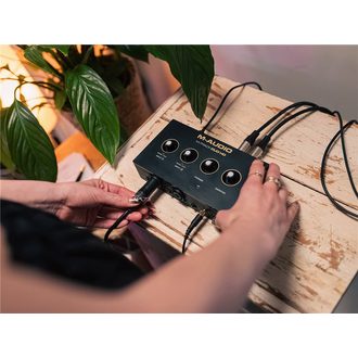 M-Audio - M-Track DUO HD - Producer Pack - set na nahrávání hudby - 1ks