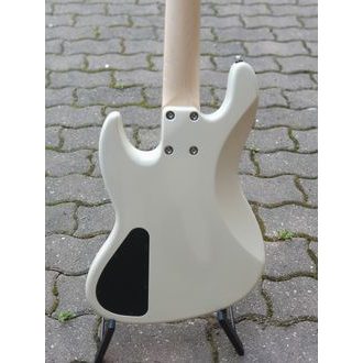 Xotic XJ-1T 5-String Bass - Vintage White - basová kytara - 1ks