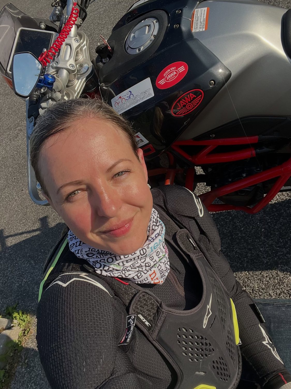 funkční kukla nanosilver Moto Gymkhana závody