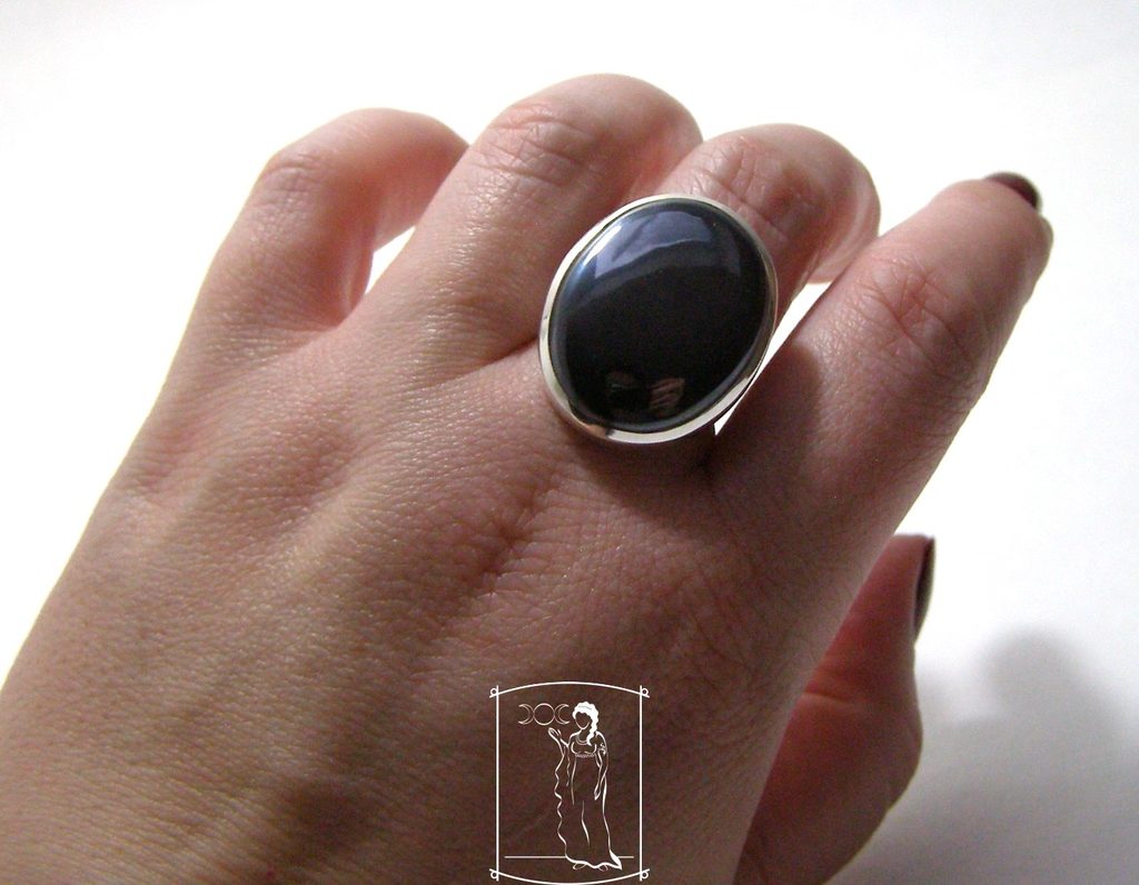 Hematit - stříbrný prsten - Stříbrné prsteny - Tajemná Hékaté - Magické  místo, kde nejen čarodějky naleznou to, co hledají. Vítejte u nás :)