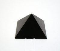 Šungit - pyramida (4,2 cm)