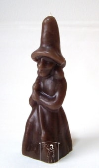 Čarodějnice hnědá - figurální svíce