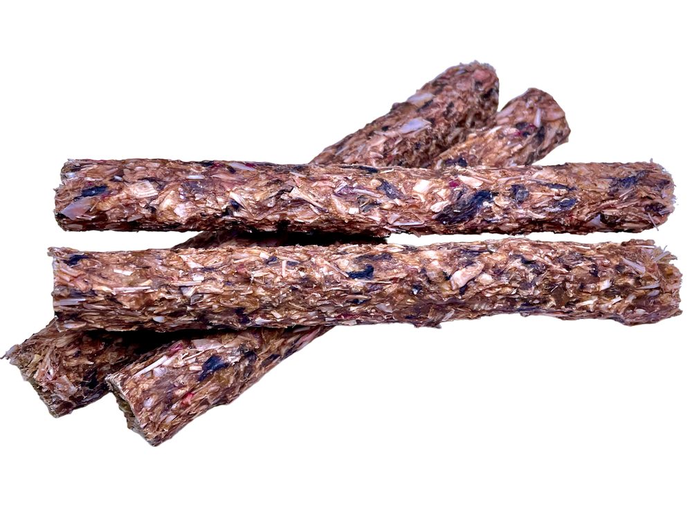 LK Baits Pet Luxusní tyčky ze sušené Tresky se sušenými jahodami 50g