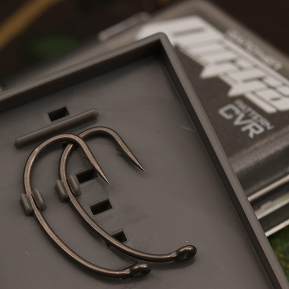 Gardner Háčky Curved Rigga Hooks (CVR) Barbed 10ks