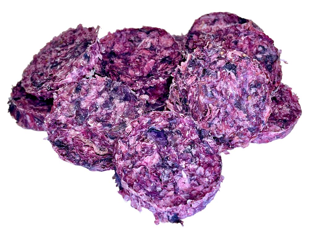 LK Baits Pet Luxusní medailonky ze sušené kůže tresky s brusinkami 40g,LK Baits Pet Luxusní medailonky ze sušené kůže tresky s brusinkami 40g