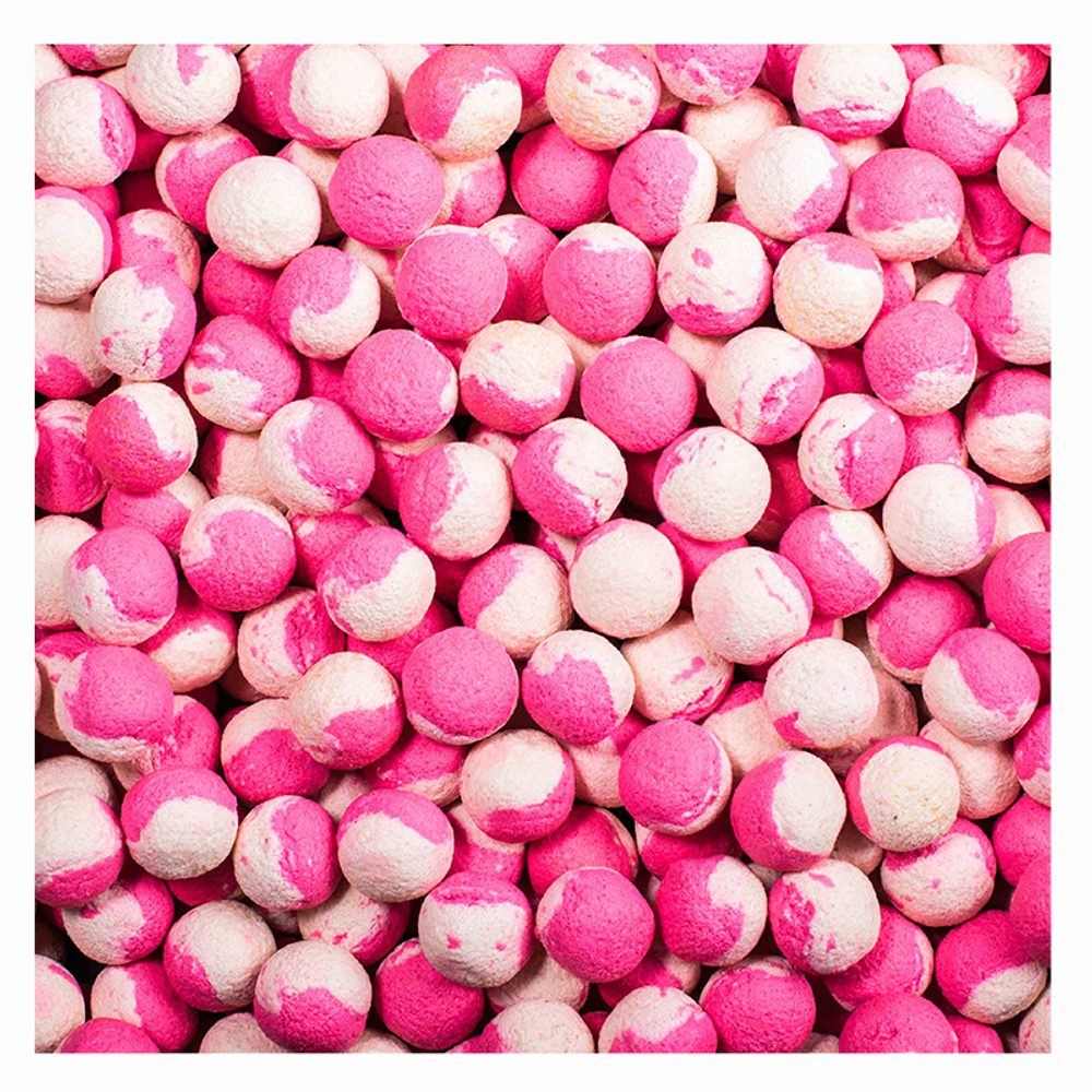 LK Baits Boilies DUO X-Tra 1kg - Wild Strawberry/Carp Secret 18mm