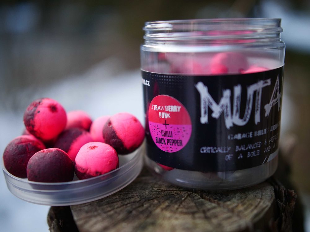 G.B.U. Boilies Mutant Strawberry Punk + Chilli + Black Pepper 130g - 20mm