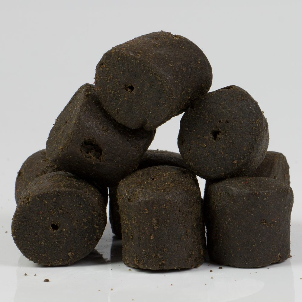 Mikbaits Pelety Mamut&Halibut - Mamut Halibut s dírou 28mm 1kg