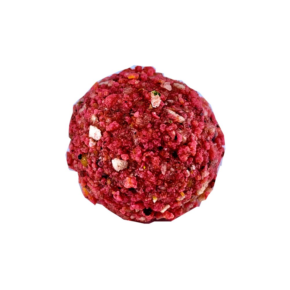 LK Baits Boilies Fish Activ Plus 200ml - Wild Strawberry,LK Baits Boilies Fish Activ Plus 200ml - Wild Strawberry