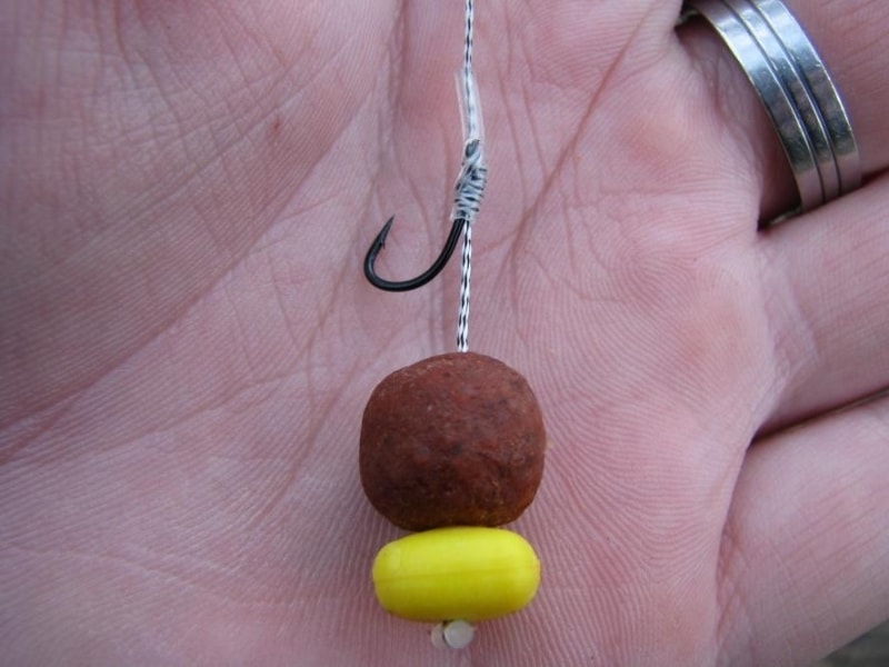 Enterprise Tackle Plovoucí umělá kukuřice v dipu 8ks - Mikbaits Česnek