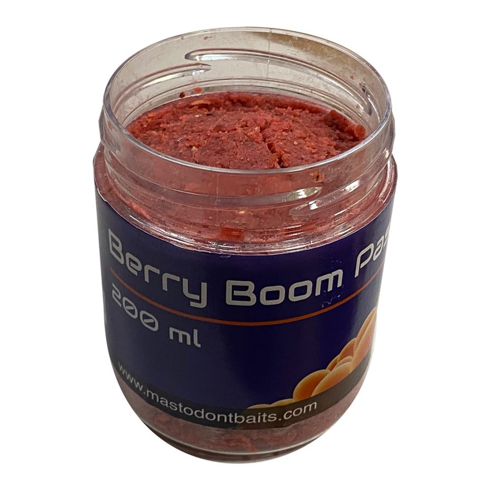 Fotografie Mastodont Baits Pasta 200ml - Berry Boom