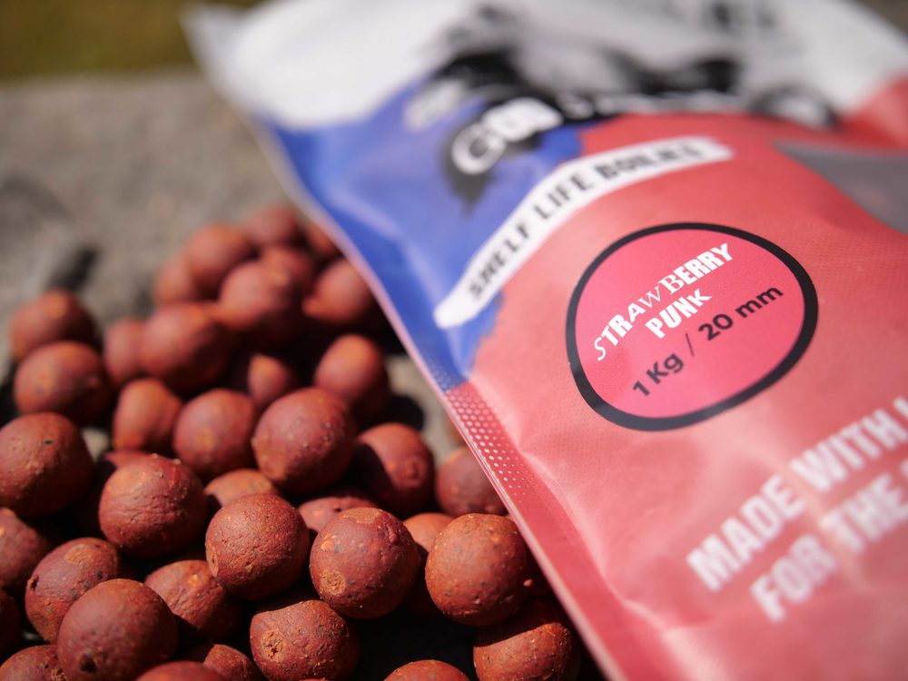 E-shop G.B.U. Boilies Strawberry Punk - 20mm 1kg,G.B.U. Boilies Strawberry Punk - 20mm 1kg